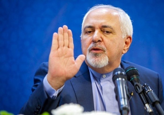 ظریف: شب قبل از ملاقات دولت با رهبر انقلاب، تماس گرفتند و گفتند بیا، گفتم من نمیآیم، تکلیف من را معلوم کنید!/ گفتند با استعفای تو مخالفت میشود ظریف: شب قبل از ملاقات دولت با رهبر انقلاب، تماس گرفتند و گفتند بیا، گفتم من نمیآیم، تکلیف من را معلوم کنید!/ گفتند با استعفای تو مخالفت میشود