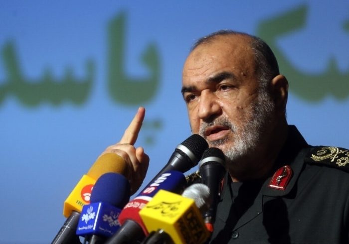 سردار سلامی: دریا به میدان نمایش شکوه قدرت دریایی نظام مقدس جمهوری اسلامی ایران تبدیل شده است سردار سلامی: دریا به میدان نمایش شکوه قدرت دریایی نظام مقدس جمهوری اسلامی ایران تبدیل شده است