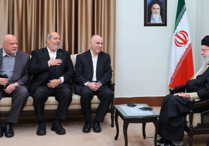 رهبر انقلاب: تهدیدهای آمریکا، هیچ تاثیری در ذهنیت ملت و مسئولین ما ندارد