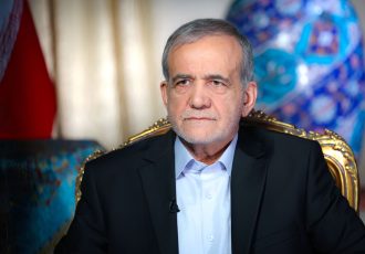 دکتر پزشکیان: مردم باید در تصمیمات فرهنگی مشارکت داشته باشند دکتر پزشکیان: مردم باید در تصمیمات فرهنگی مشارکت داشته باشند