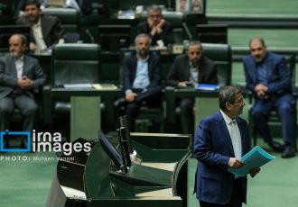 سخنگوی هیات رئیسه مجلس اعلام کرد؛ فرصت سه ماهه به رئیسجمهور برای معرفی وزیر پیشنهادی اقتصاد به مجلس سخنگوی هیات رئیسه مجلس اعلام کرد؛ فرصت سه ماهه به رئیسجمهور برای معرفی وزیر پیشنهادی اقتصاد به مجلس