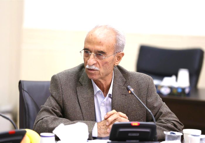 رئیس اتحادیه صادرکنندگان فرش دستباف استان آذربایجان شرقی : فرش دستباف تبریز، میراثی در خطر فراموشی/اتحادیه در تلاش برای احیای فرش تبریز رئیس اتحادیه صادرکنندگان فرش دستباف استان آذربایجان شرقی : فرش دستباف تبریز، میراثی در خطر فراموشی/اتحادیه در تلاش برای احیای فرش تبریز