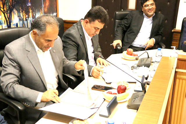 انعقاد تفاهمنامه فاینانس ۴۲۰ میلیون دلاری برای تکمیل خط 2 متروی تبریز انعقاد تفاهمنامه فاینانس ۴۲۰ میلیون دلاری برای تکمیل خط 2 متروی تبریز