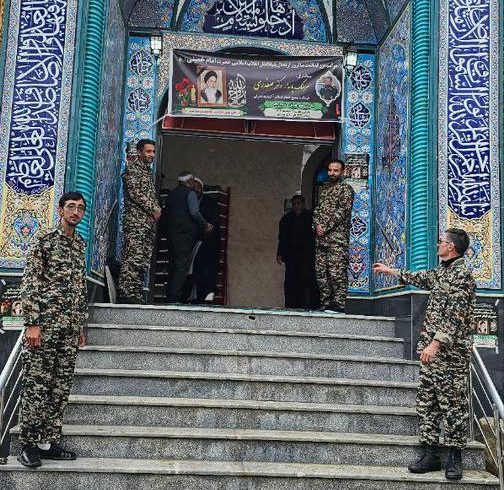 سوگواری مردم روستای اندریان در سالروز ارتحال حضرت امام خمینی(ره) سوگواری مردم روستای اندریان در سالروز ارتحال حضرت امام خمینی(ره)