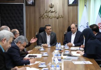 به دستور عارف صورت گرفت؛ برگزاری جلسه مشترک رئیس سازمان اداری با وزیر جهاد کشاورزی به دستور عارف صورت گرفت؛ برگزاری جلسه مشترک رئیس سازمان اداری با وزیر جهاد کشاورزی