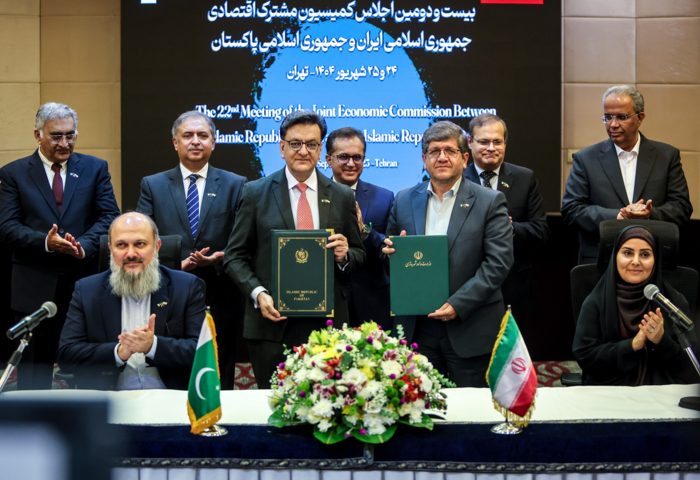 توسعه همکاریهای ریلی ایران و پاکستان؛ گامی موثر در رونق مسیر ITI توسعه همکاریهای ریلی ایران و پاکستان؛ گامی موثر در رونق مسیر ITI