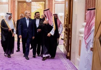 چرا سفر لاریجانی به عربستان مهم است؟ چرا سفر لاریجانی به عربستان مهم است؟