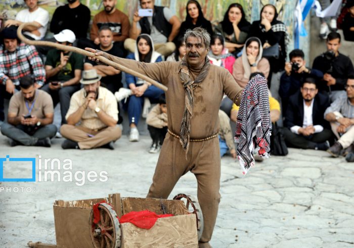 جشنواره تئاتر خیابانی مریوان؛ از دل مردم تا رونق اقتصاد شهر
