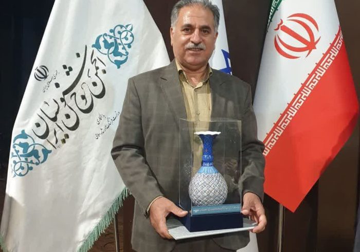 انجمن خوشنویسان تبریز به عنوان «شعبه نمونه کشوری» انتخاب شد انجمن خوشنویسان تبریز به عنوان «شعبه نمونه کشوری» انتخاب شد