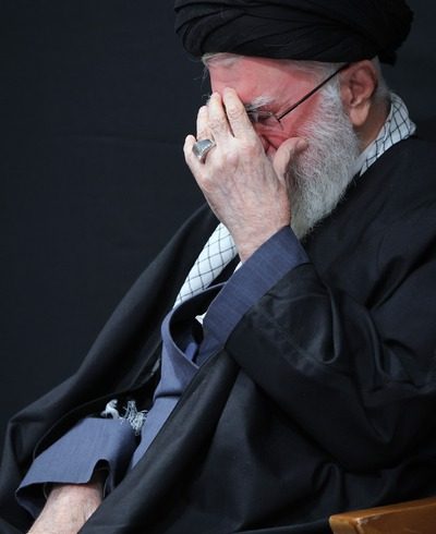 گزارش تصویری از  اولین شب مراسم عزاداری شهادت حضرت زهرا(س) با حضور رهبر انقلاب