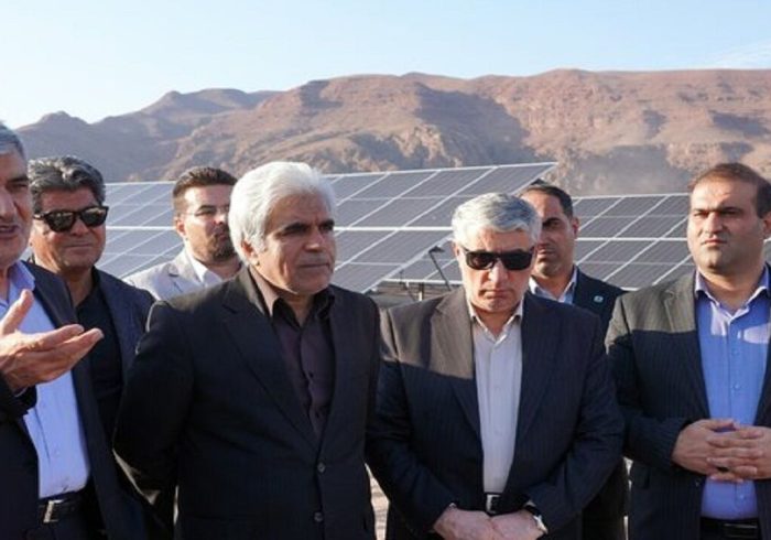 بازگرداندن مشوقها و مزایای قانونی مناطق آزاد از جمله اولویتهای اصلی دولت چهاردهم است بازگرداندن مشوقها و مزایای قانونی مناطق آزاد از جمله اولویتهای اصلی دولت چهاردهم است