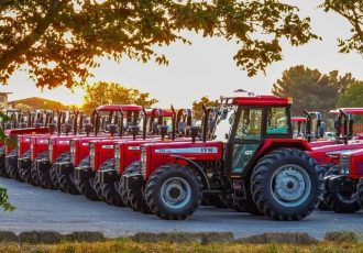 قاچاق سالانه هفت هزار دستگاه تراکتور ایرانی به خارج از کشور قائم مقام سازمان توسعه تجارت ایران: برای تسهیل زمینه صادرات تراکتور از کشور میکوشیم قاچاق سالانه هفت هزار دستگاه تراکتور ایرانی به خارج از کشور قائم مقام سازمان توسعه تجارت ایران: برای تسهیل زمینه صادرات تراکتور از کشور میکوشیم