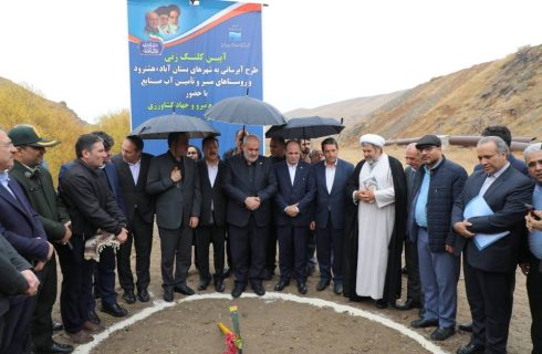 با حضور وزرای نیرو و جهاد کشاورزی؛ کلنگ طرح آبرسانی بستانآباد، هشترود و صنایع از سد کلقان زده شد با حضور وزرای نیرو و جهاد کشاورزی؛ کلنگ طرح آبرسانی بستانآباد، هشترود و صنایع از سد کلقان زده شد