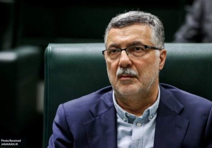 وزیر بهداشت : افراد فاقد بیمه درمانی روی تخت بیمارستان بیمه می‌شوند