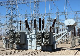 مدیرکل برنامه‌ریزی و توسعه شبکه انتقال توانیر: ۲۳۶۹ کیلومتر خط و بیش از ۱۱ هزار مگاولت آمپر پست انتقال تا تابستان برقدار می‌شود