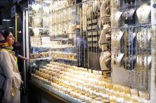 کارشناس اقتصادی: سه عاملی که بازار طلا و ارز را افزایشی کرد