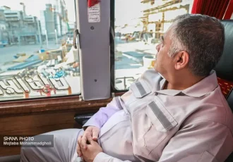بازدید وزیر نفت از تأسیسات پتروپالایش كنگان بازدید وزیر نفت از تأسیسات پتروپالایش كنگان