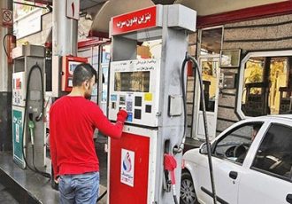 کارشناس انرژی مطرح کرد: اتصال سهمیه بنزین به کارت بانکی؛ افزایش شفافیت برای جلوگیری از قاچاق سوخت کارشناس انرژی مطرح کرد: اتصال سهمیه بنزین به کارت بانکی؛ افزایش شفافیت برای جلوگیری از قاچاق سوخت