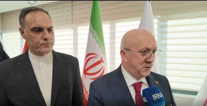 معاون وزیر تجارت و رییس گمرک ترکیه: تجارت با ایران را افزایش می‌دهیم