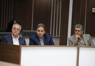 معاون اقتصادی استاندار در نشست هم اندیشی توسعه تعاملات تجاری و رونق گذرگاه‌ های مرزی:  ظرفیت ‌های مرزی و ترانزیتی آذربایجان‌ شرقی باید به موتور ارزآوری کشور تبدیل شود