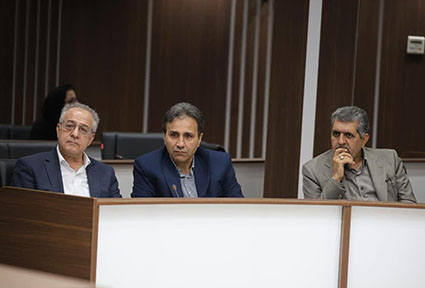 معاون اقتصادی استاندار در نشست هم اندیشی توسعه تعاملات تجاری و رونق گذرگاه های مرزی: ظرفیت های مرزی و ترانزیتی آذربایجان شرقی باید به موتور ارزآوری کشور تبدیل شود معاون اقتصادی استاندار در نشست هم اندیشی توسعه تعاملات تجاری و رونق گذرگاه های مرزی: ظرفیت های مرزی و ترانزیتی آذربایجان شرقی باید به موتور ارزآوری کشور تبدیل شود