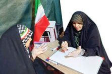 از پرچم‌گردانی تا رفع اشکال ریاضی؛ روایت معلم‌هایی که مدرسه را به خیابان آوردند