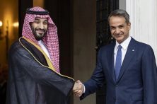 یونان در جنگ ایران به اعراب خلیج فارس کمک نظامی کرد/ آتن؛ اسب تروای اسرائیل در خلیج فارس یونان در جنگ ایران به اعراب خلیج فارس کمک نظامی کرد/ آتن؛ اسب تروای اسرائیل در خلیج فارس